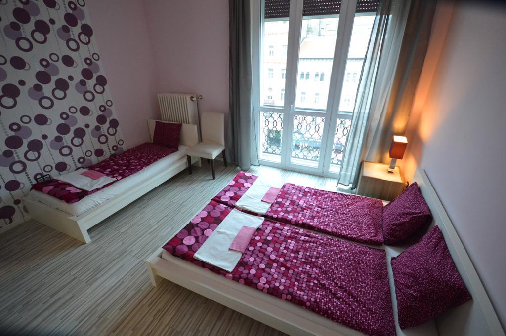 Pulse Jackquaters Apartment บูดาเปสต์ ภายนอก รูปภาพ